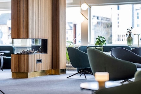 Bar en el lobby. Kompas Hotel Aalborg