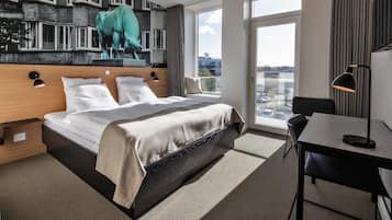Superior Room, Balcony | 1 bedroom, hypo-allergenic bedding, desk, laptop workspace