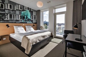 Superior Room, Balcony | Hypo-allergenic bedding, desk, laptop workspace, soundproofing