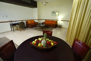 Deluxe Villa, 1 Bedroom | Minibar, in-room safe, desk, blackout drapes - One To One Hotel and Resort, Ain Al Faida (Al Ain)