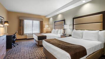 Rom – standard, 2 queensize-senger, ikke-røyk, kjøleskap og mikrobølgeovn | Safe på rommet, individuelt dekorert, individuelt innredet og skrivebord