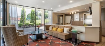Best Western Plus College Park Hotel