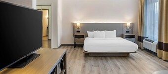 塞爾凱富套房飯店