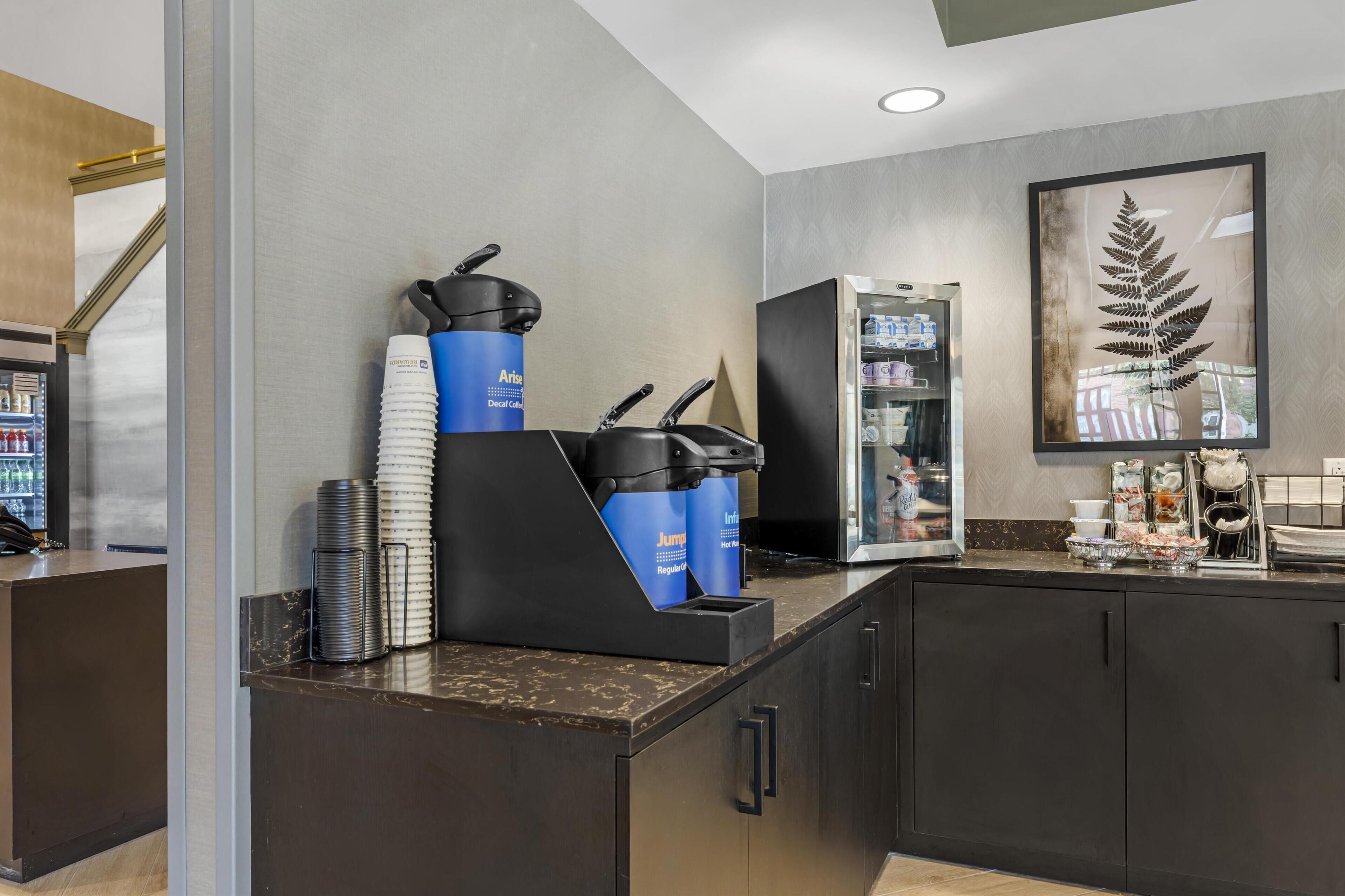 free daily continental breakfast