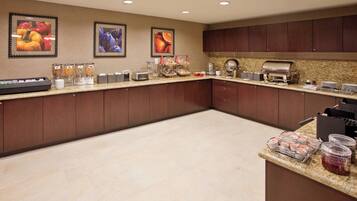 Free daily buffet breakfast