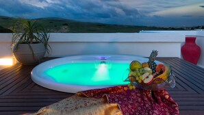 Bồn tắm spa ngoài trời