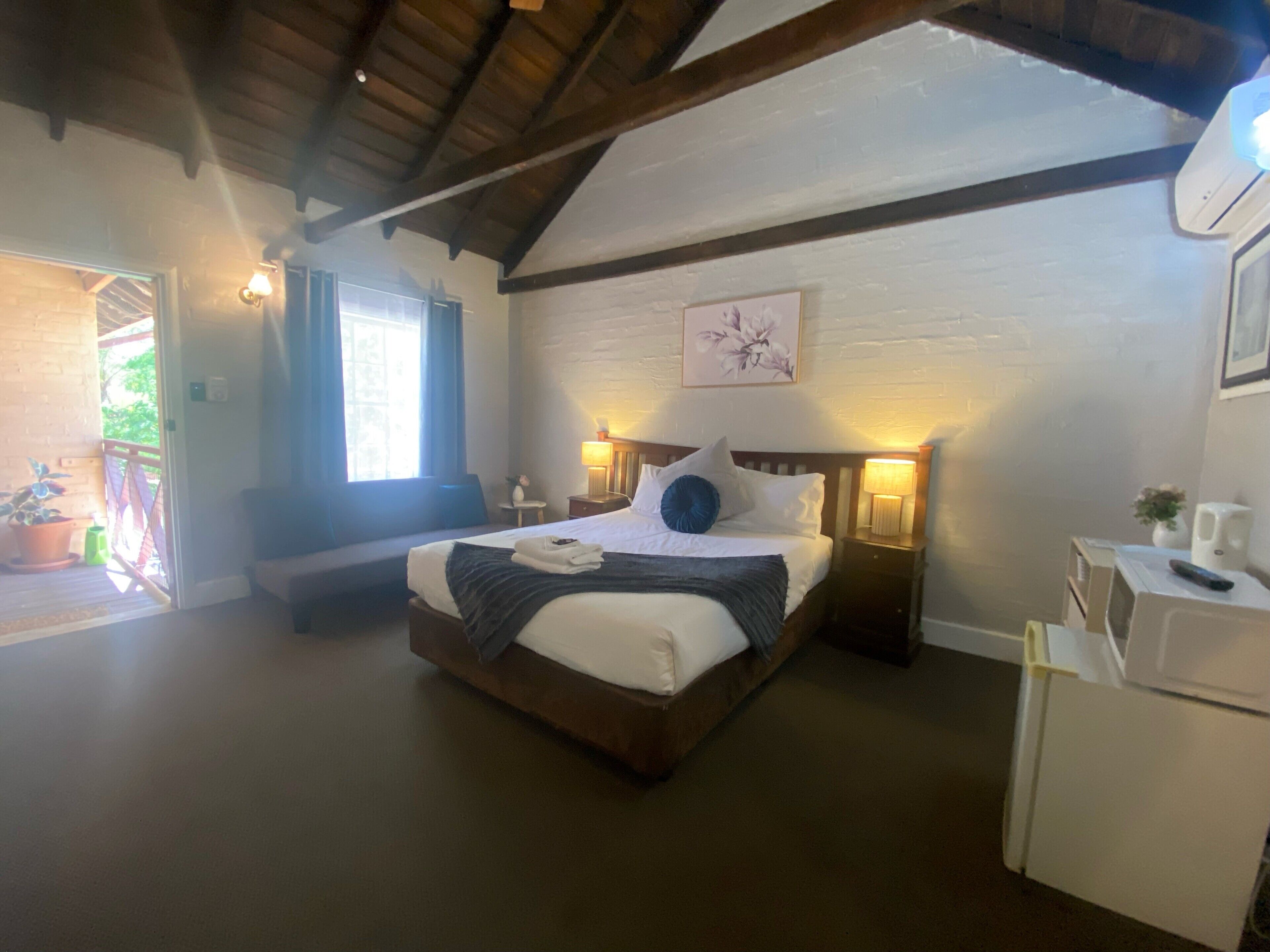 Deluxe kamer, 1 slaapkamer | 1 slaapkamer, individueel gedecoreerd, individueel gemeubileerd