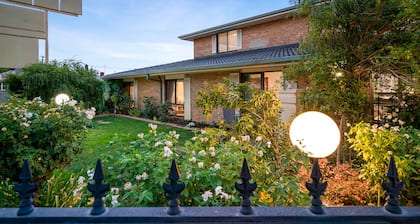 Garden City Motor Inn