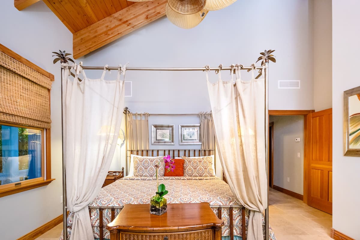 2 bedrooms, premium bedding, individually decorated