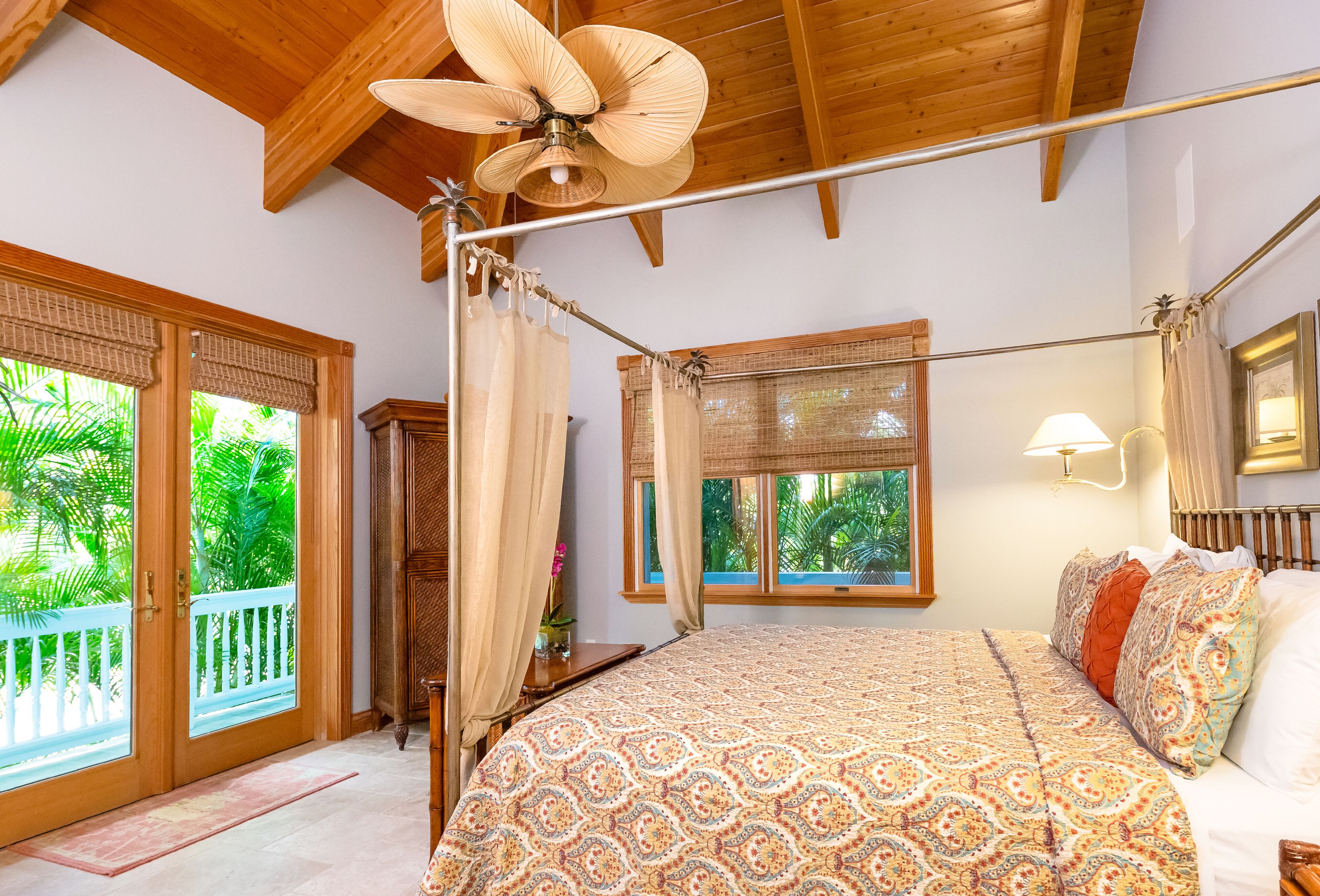 2 bedrooms, premium bedding, individually decorated