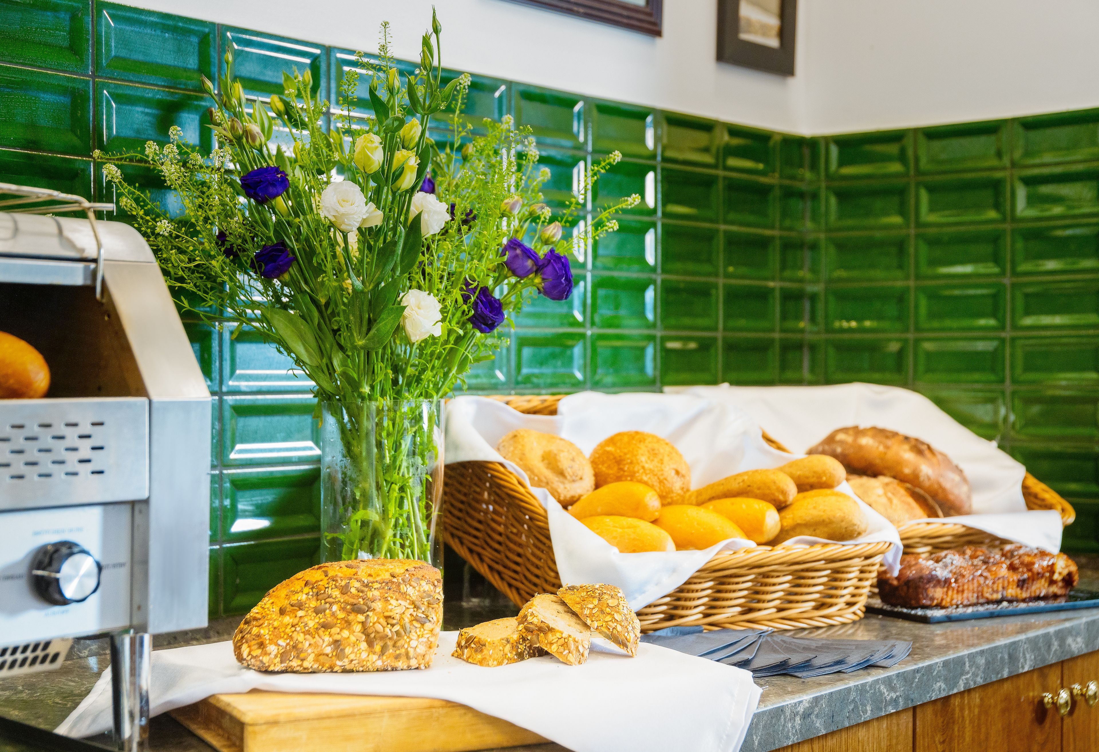 daily buffet breakfast (ils 60 per person)