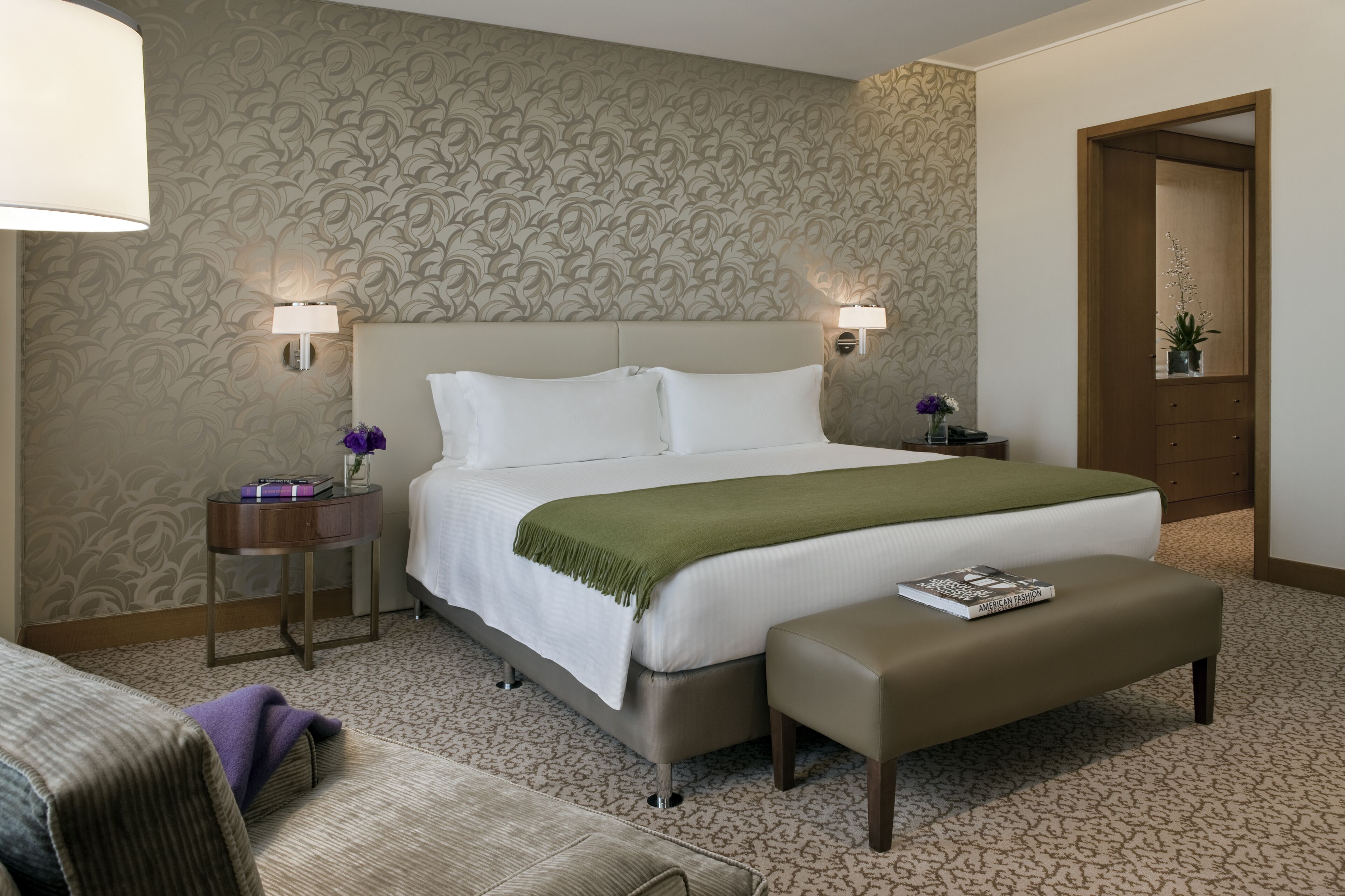 egyptian cotton sheets, premium bedding, down duvets, pillow-top beds