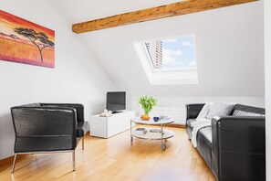 Suite, 2 Bedrooms | Living area - Apartments Swiss Star Marc Aurel (Zürich)