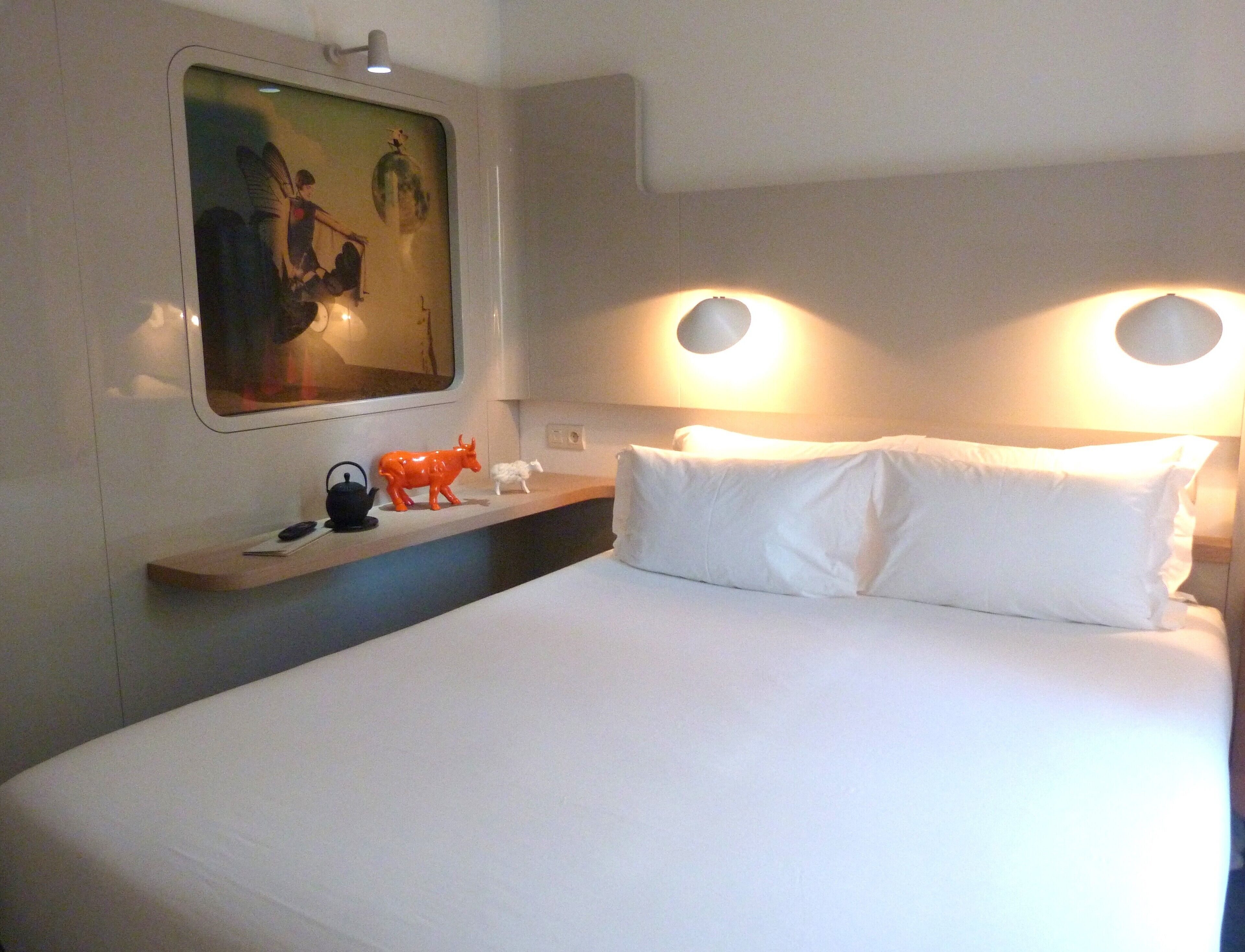 deluxe double room | egyptian cotton sheets, premium bedding, select comfort beds