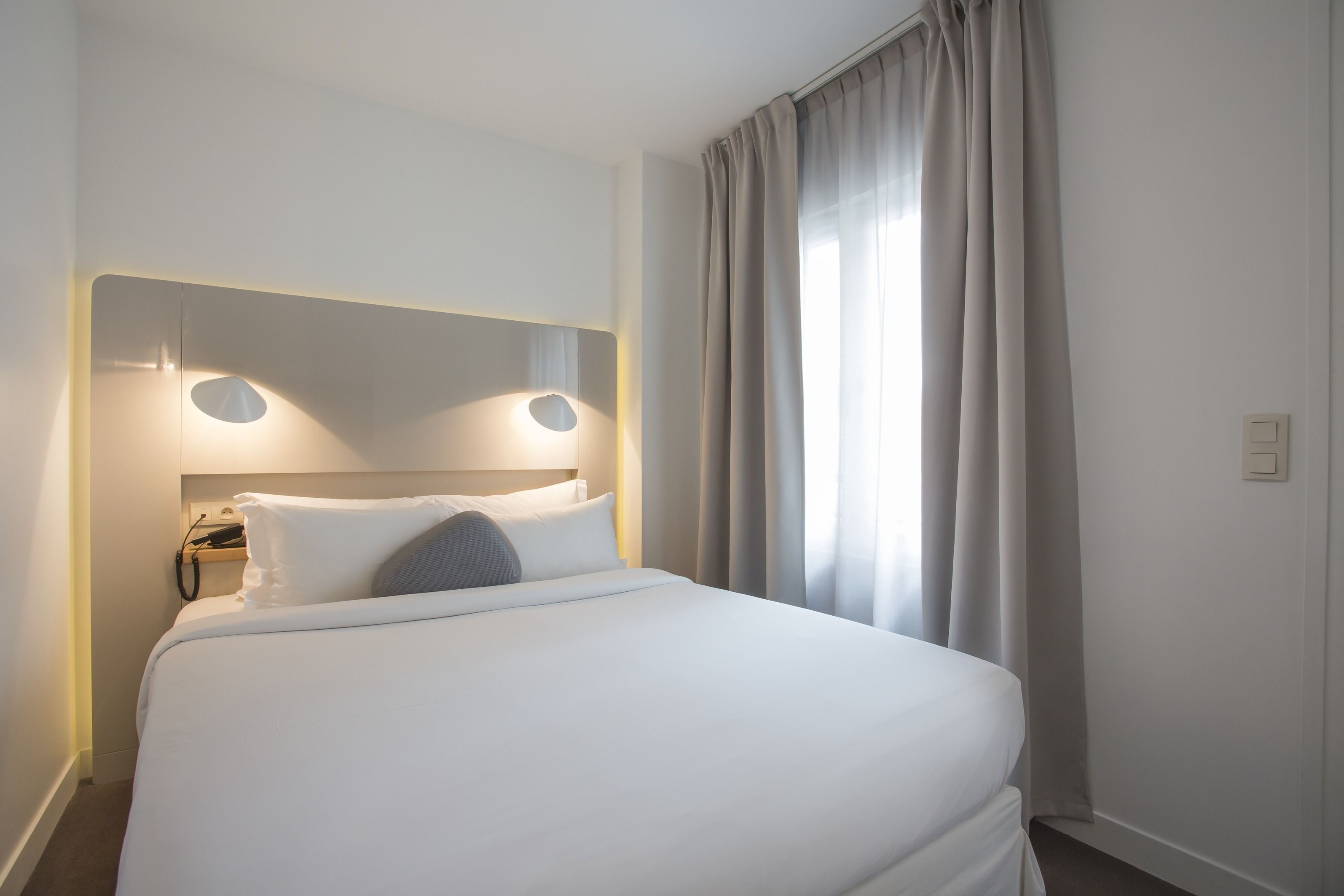 standard double room | egyptian cotton sheets, premium bedding, select comfort beds
