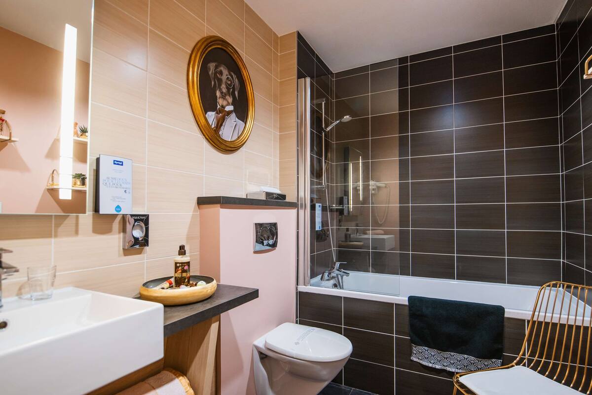 superior room, 1 double bed | bathroom | shower, rainfall showerhead, eco-friendly toiletries, hair dryer