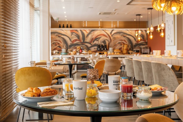 Free daily breakfast