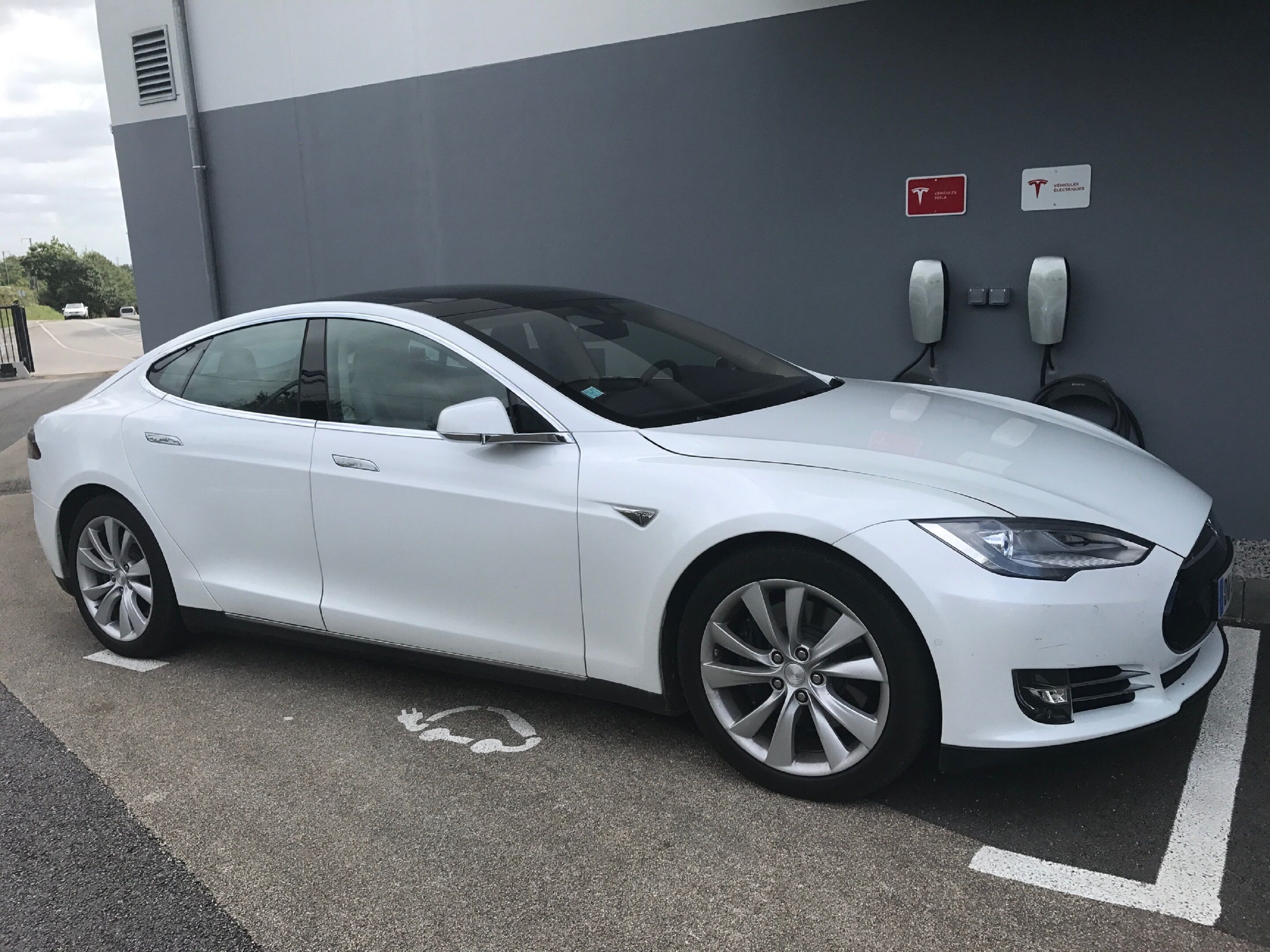 electric vehicle-charging station