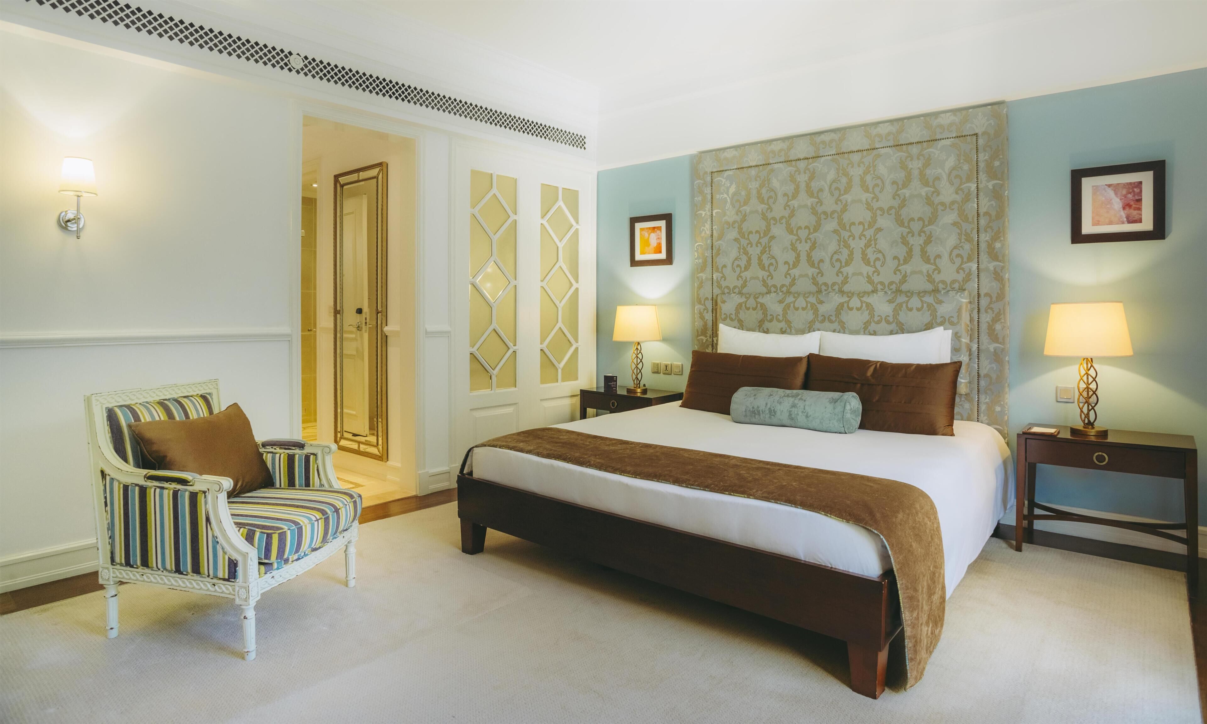 Superior Room, 1 King Bed, City View (Superior King Room) | 1 bedroom, Egyptian cotton sheets, premium bedding, minibar