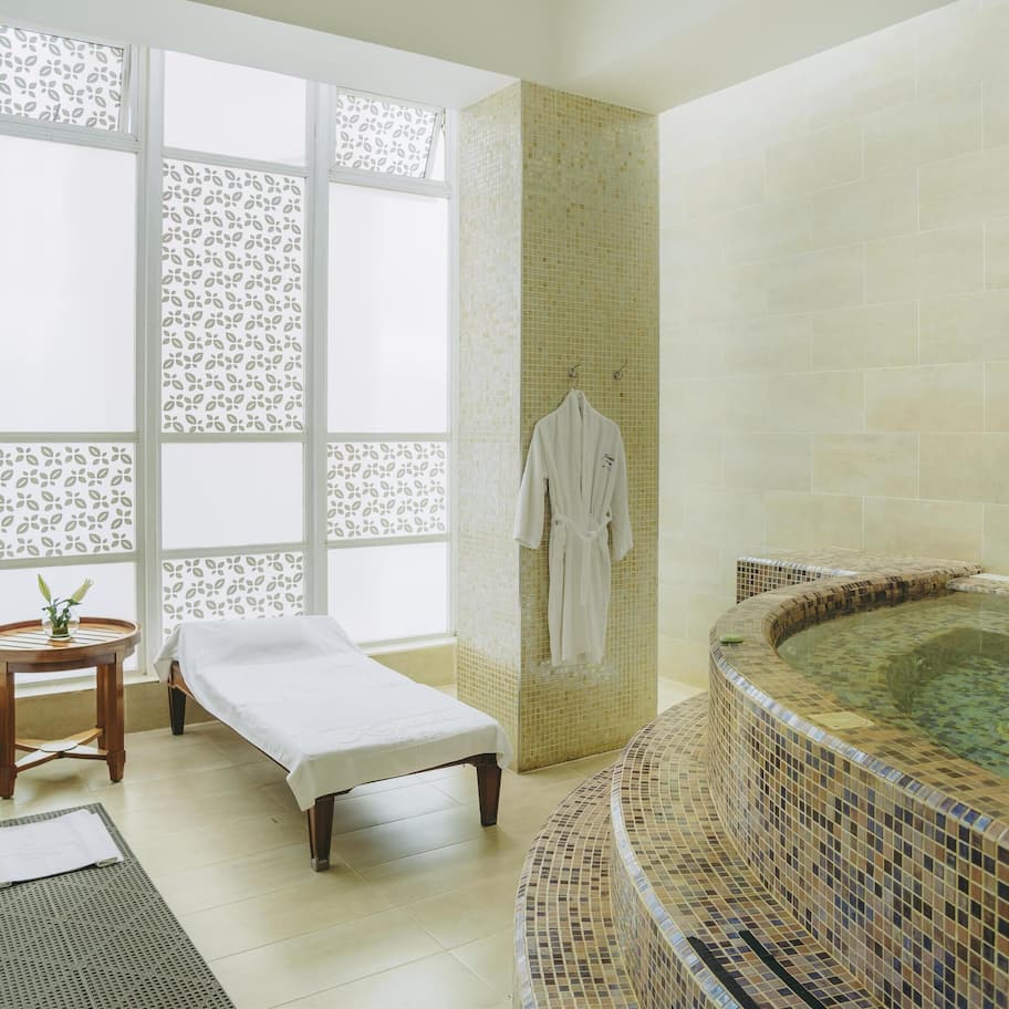 Sauna, hot tub, steam room, body treatments, hot stone massages