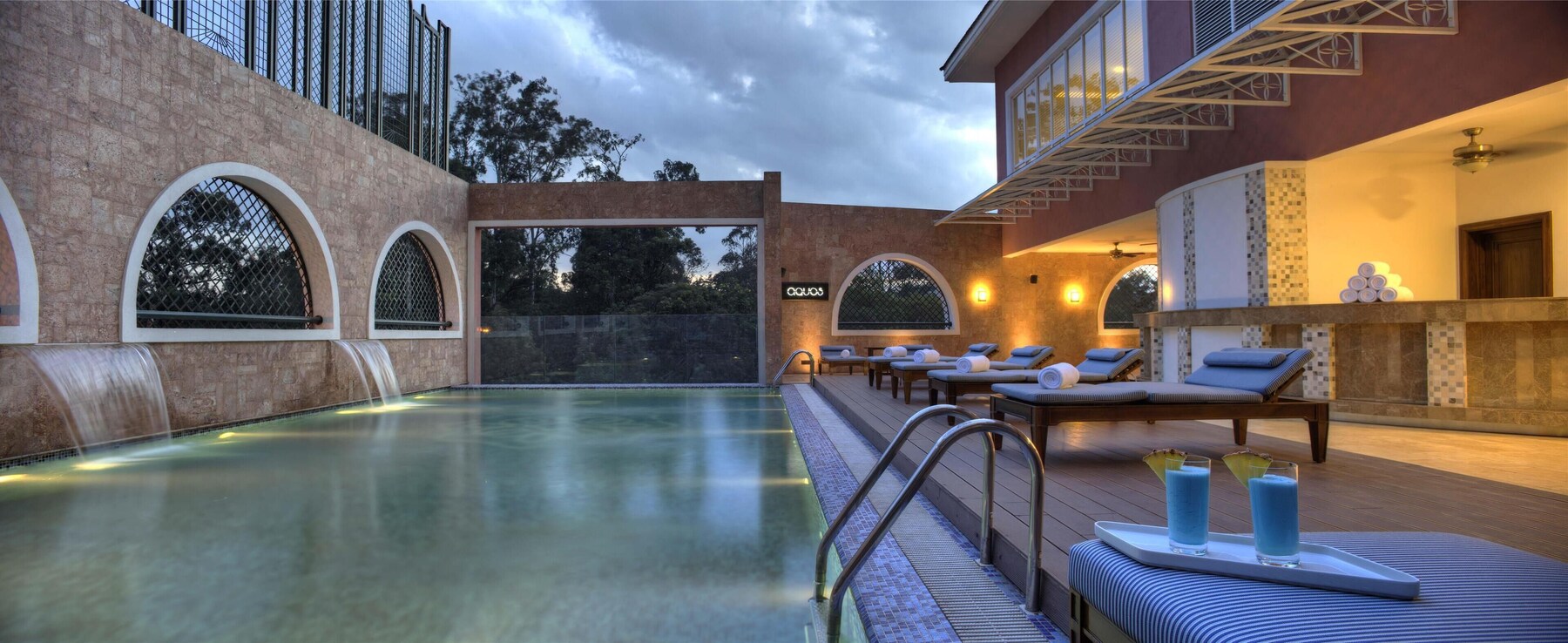 Outdoor pool, sun loungers