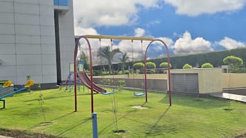 Children’s play area – outdoor