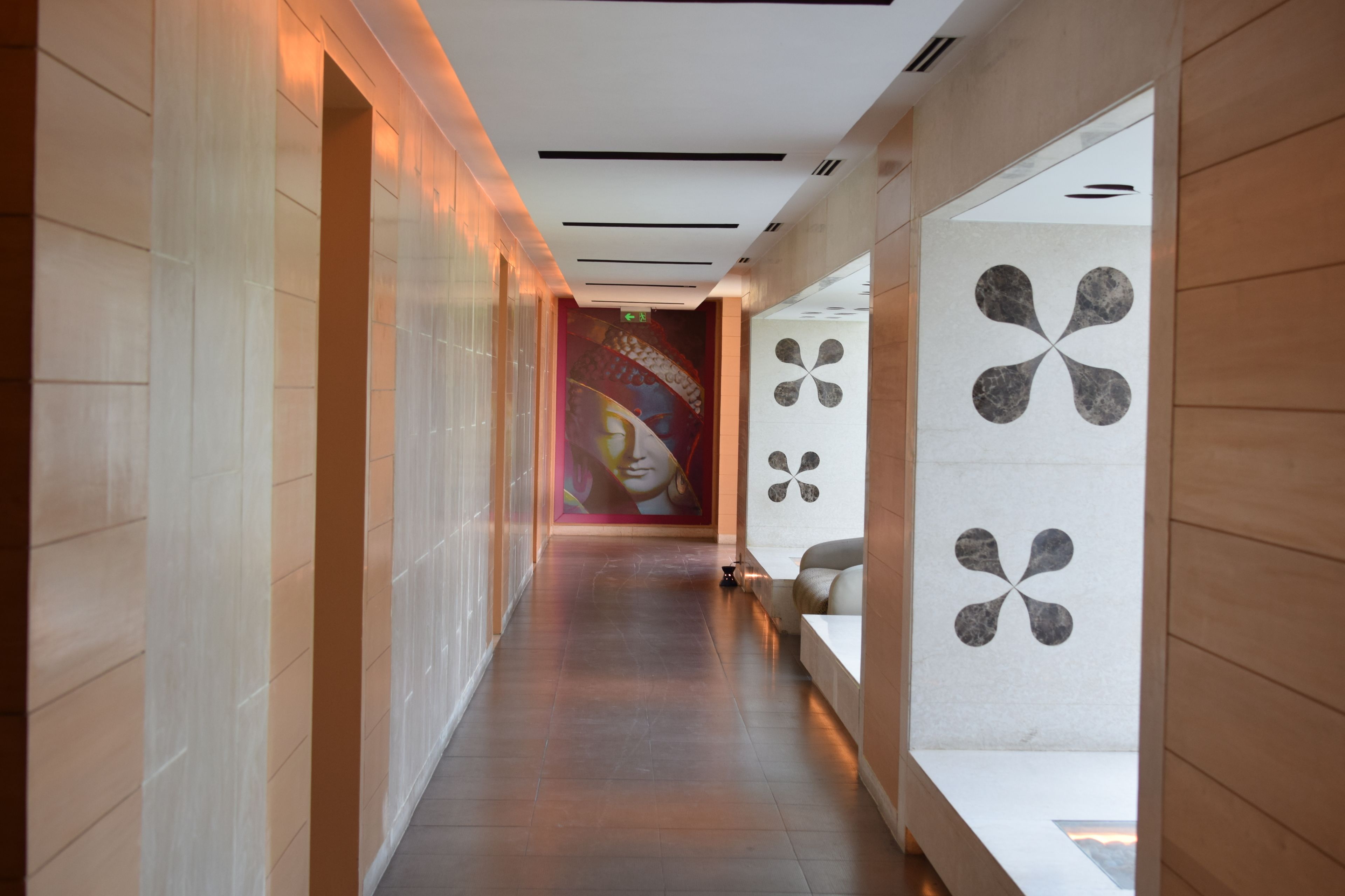 couples treatment room(s), sauna, hot tub, steam room, body treatments