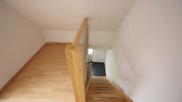 Deluxe apartman | Hangszigetelés, vasaló/vasalódeszka és gyerekágy/csecsemőágy (ingyenes)
