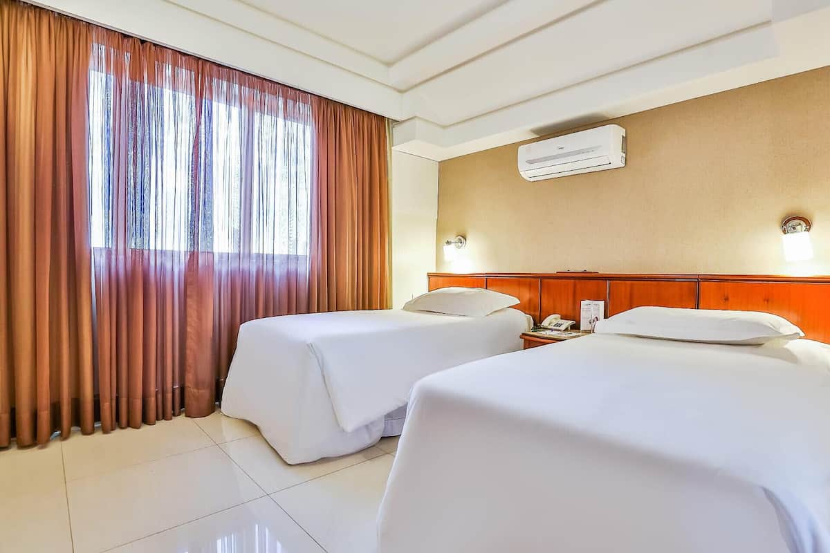 Minibar, in-room safe, desk, free WiFi