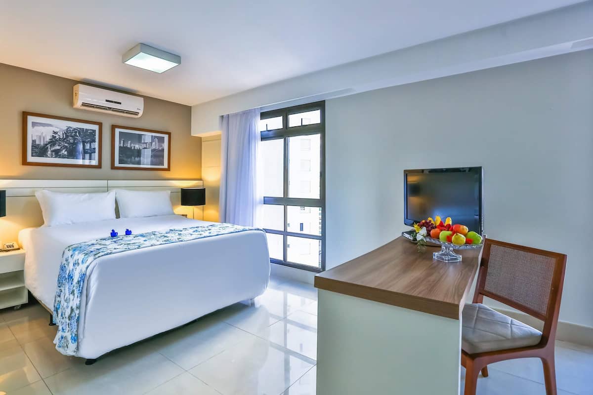 Minibar, in-room safe, desk, free WiFi