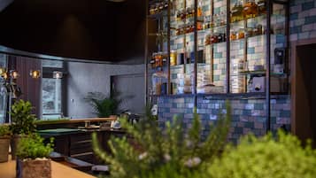 3 Restaurants; Frühstück und Abendessen werden serviert