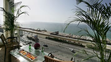Beach/ocean view