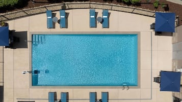 Outdoor pool, open 7:00 AM to 10:00 PM, pool umbrellas, pool loungers