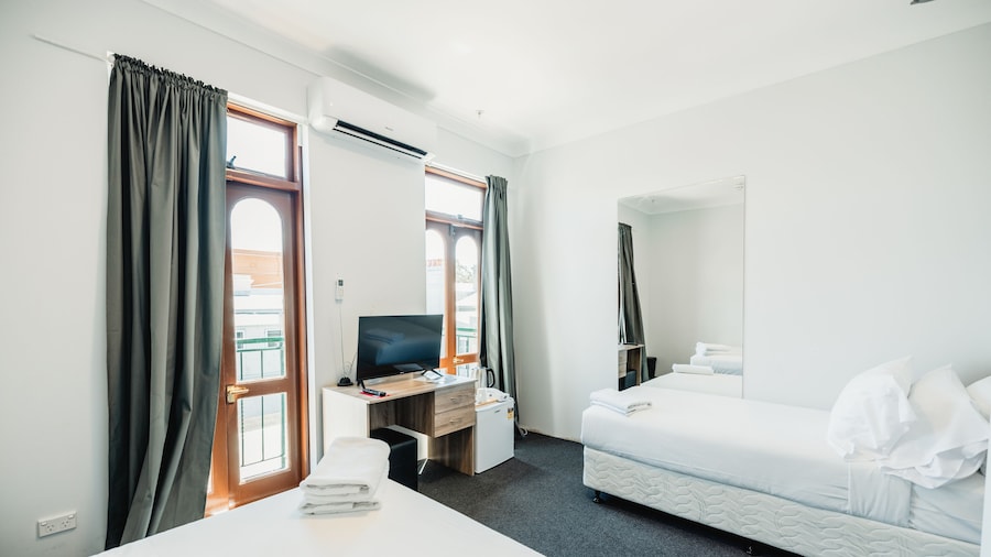 Newtown Cozy Stays
