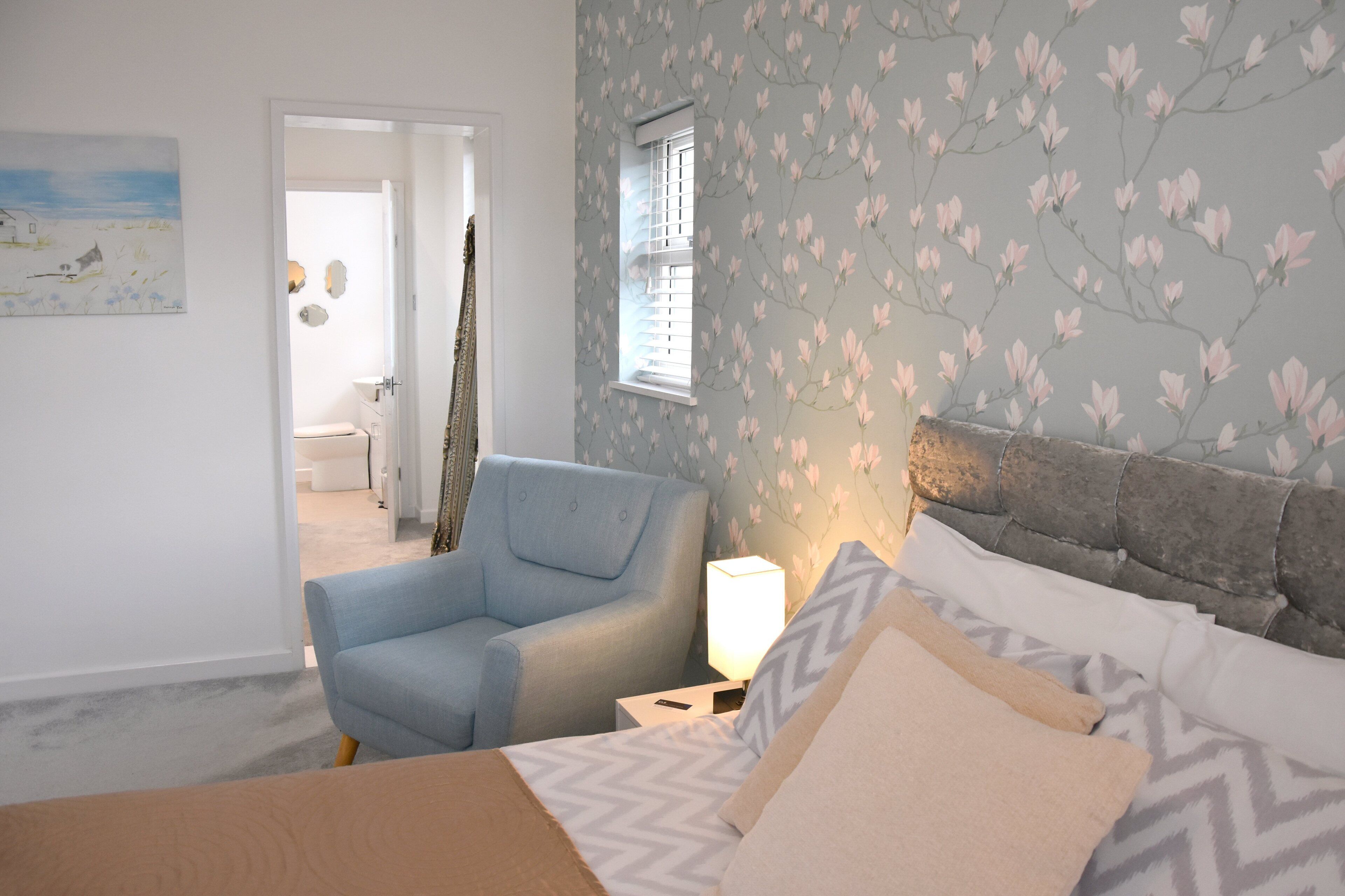 townhome | living area | flat-screen tv