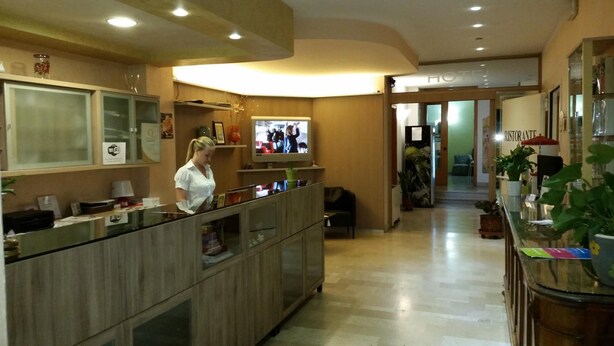 Unclassified image, 1 of 43, button - Hotel Le Colombelle (Massanzago)