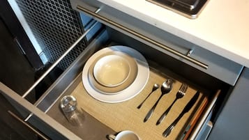 Fridge, microwave, stovetop, electric kettle