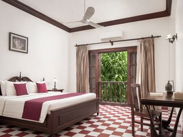 Suite, 2 Bedrooms | 1 bedroom, pillowtop beds, minibar, in-room safe