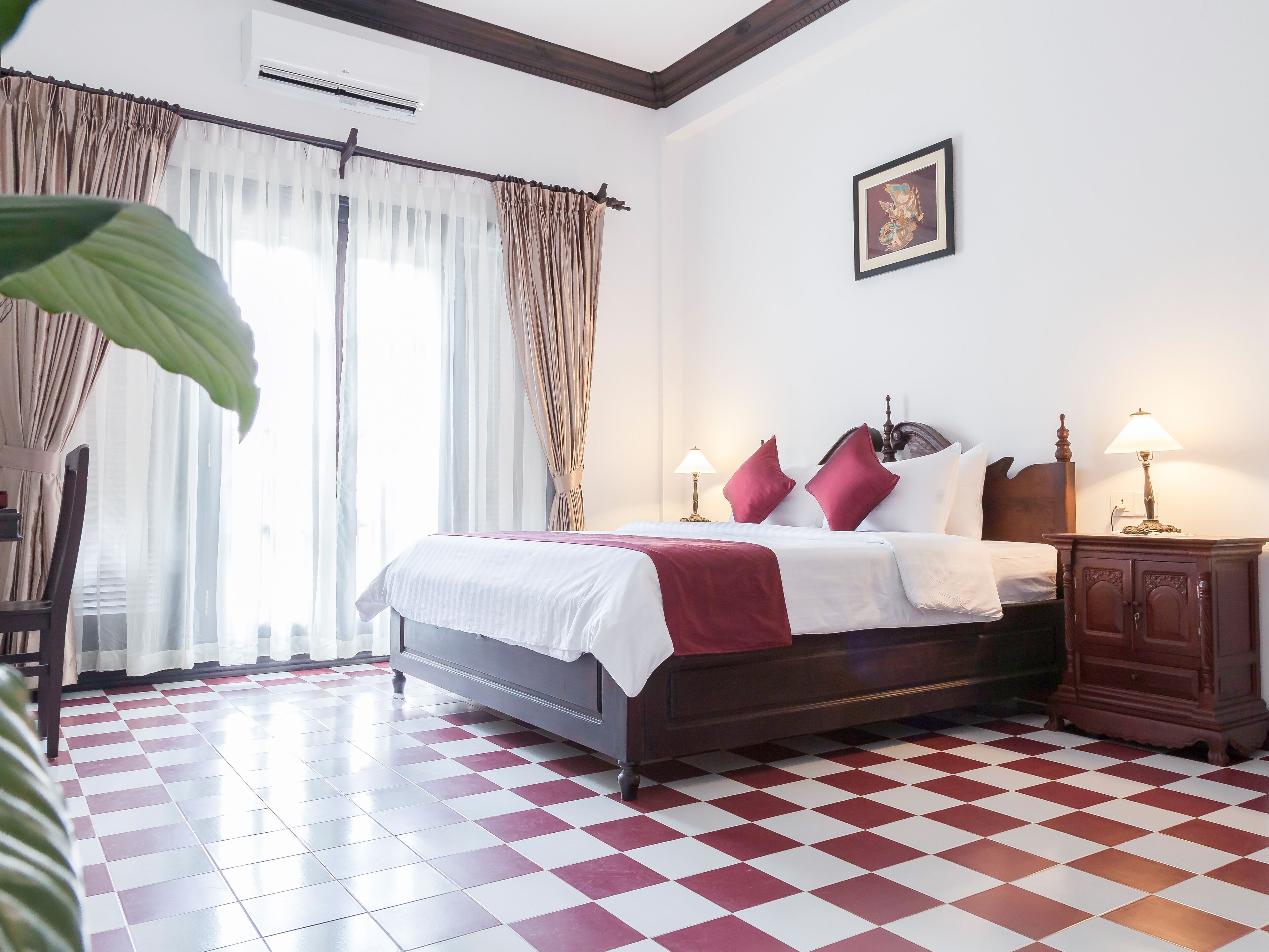 suite, 2 bedrooms | 2 bedrooms, pillow-top beds, minibar, in-room safe