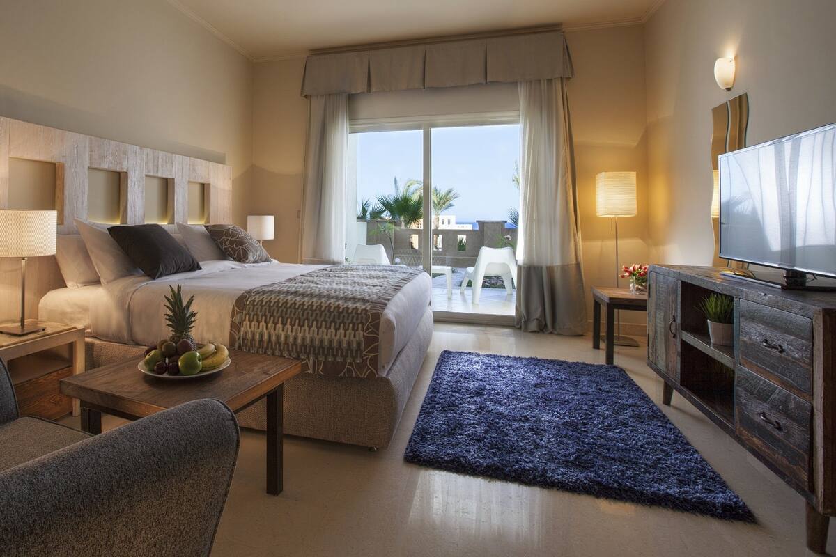 1 bedroom, in-room safe, blackout drapes, iron/ironing board
