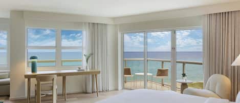 Pillowtop-Betten, Zimmersafe, Schreibtisch, Verdunkelungsvorhänge