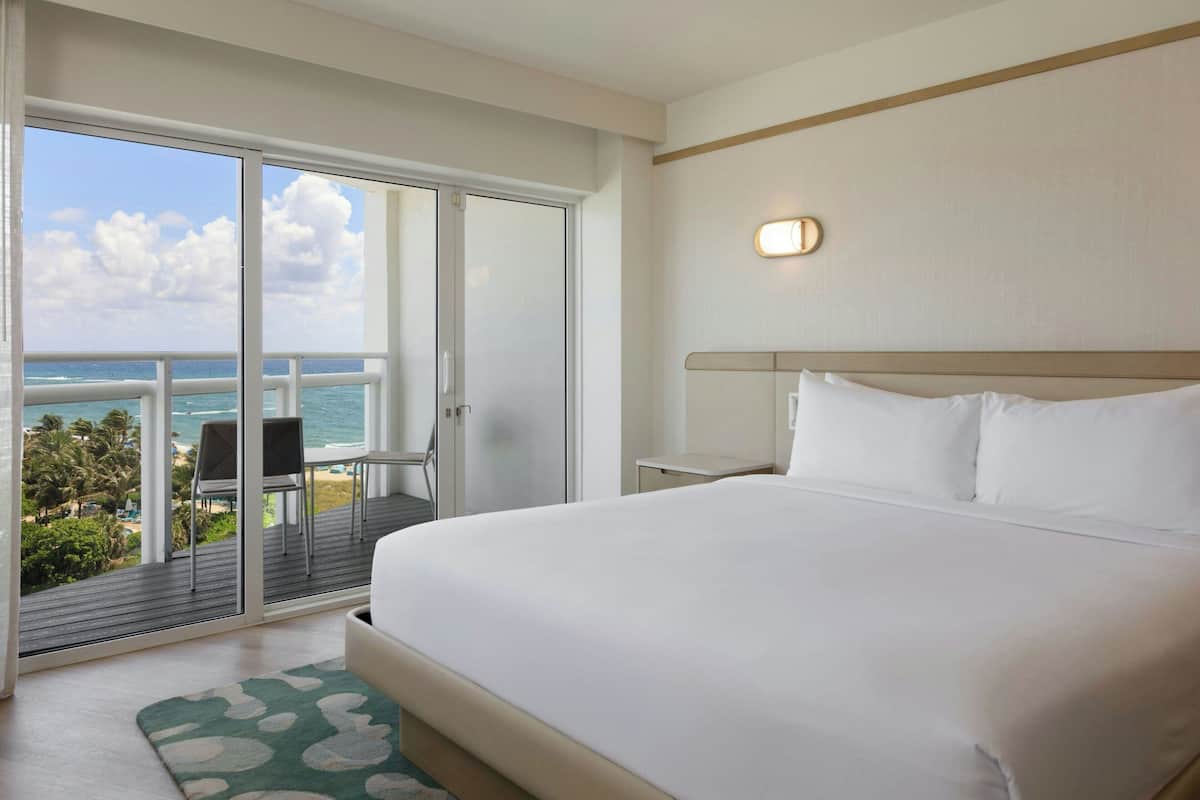 Deluxe Room, 1 King Bed with Sofa bed, Balcony (Balcony) | 1 bedroom, pillow-top beds, in-room safe, desk