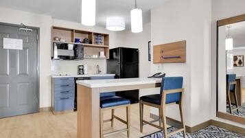 In-room safe, desk, iron/ironing board, free cribs/infant beds