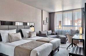 Minibar, in-room safe, desk, laptop workspace