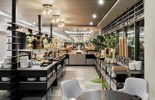 Πρωινό σε μπουφέ τις καθημερινές (99 PLN/άτομο)