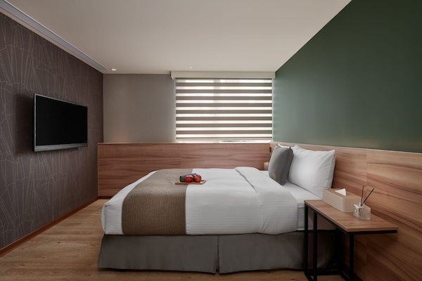 Down duvets, in-room safe, soundproofing, iron/ironing board