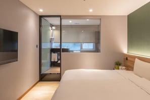 Deluxe Double Room (With Window)