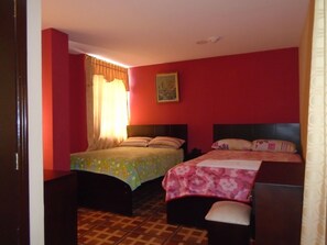 Room - Hotel El Ejido (Quito)