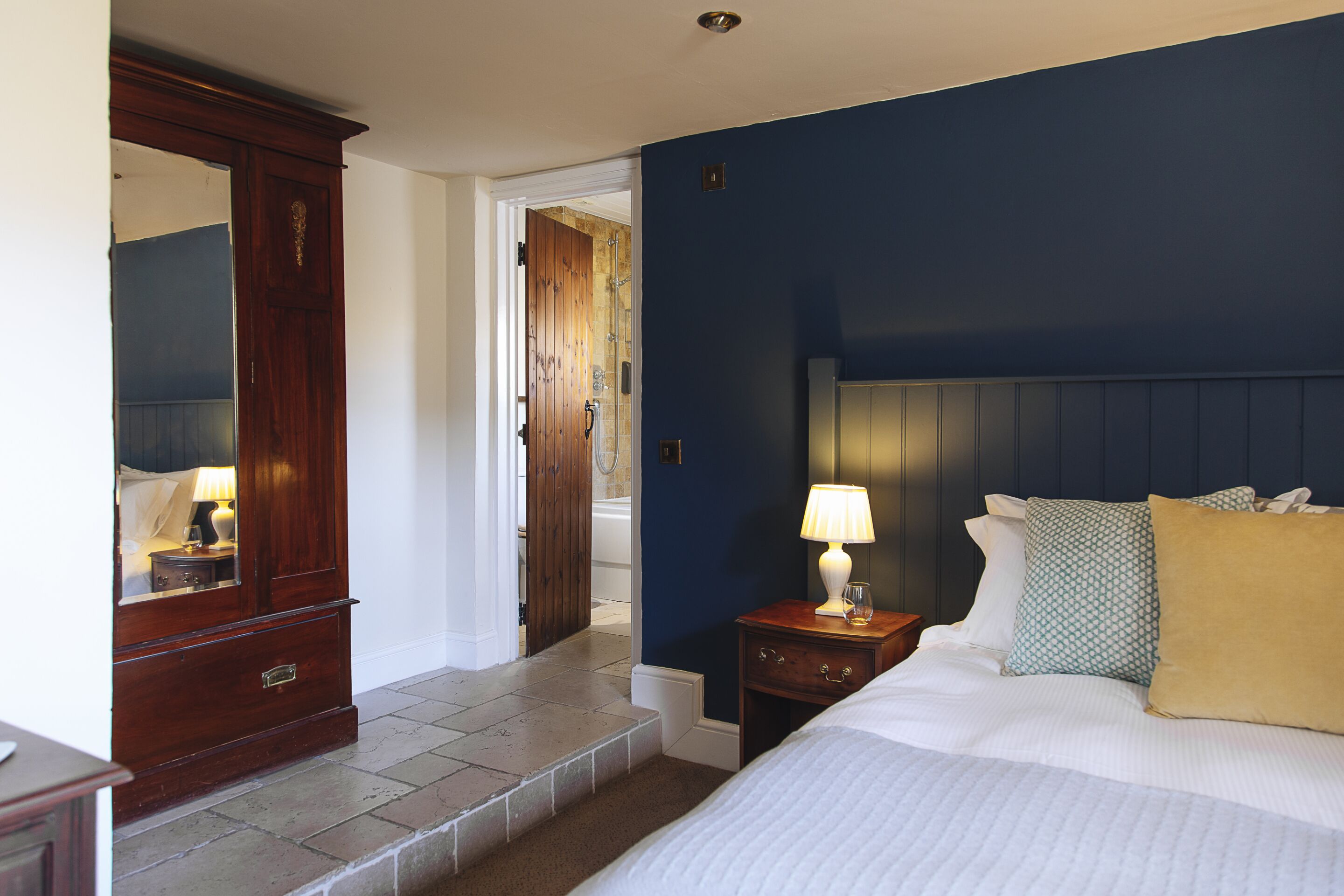 Standard Double Room, Ensuite | Desk, laptop workspace, blackout curtains, iron/ironing board