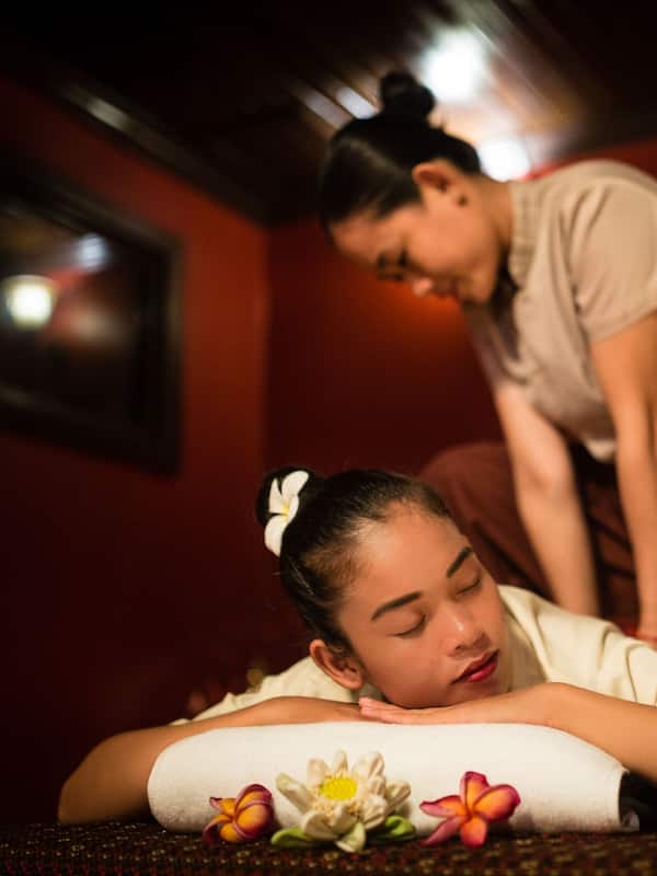 Couples treatment room(s), hot tub, steam room, Turkish bath/hammam
